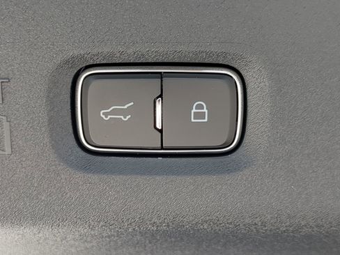 Used 2025 Ford Expedition Tremor AWD/4WD image 40