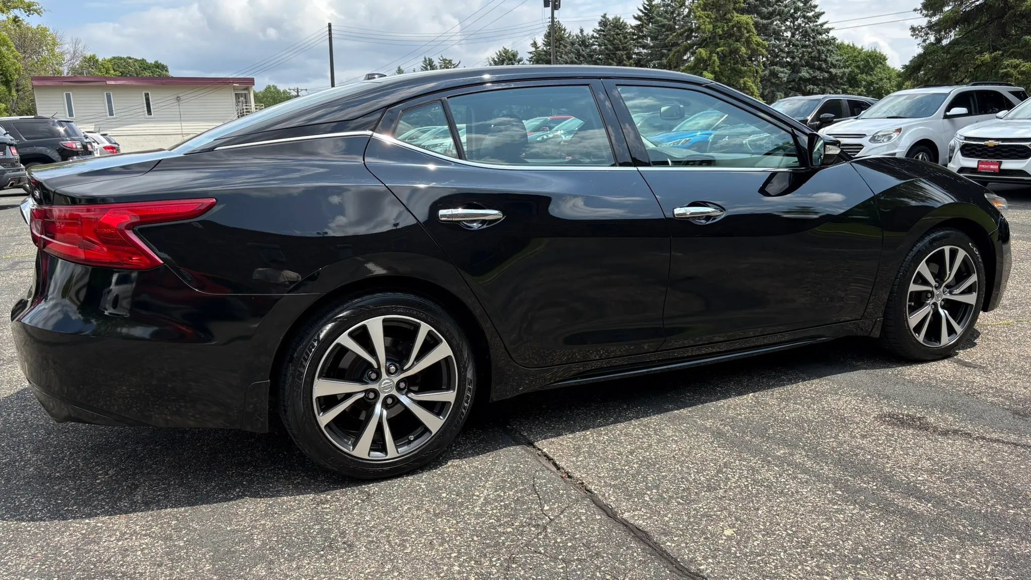 Used 2017 Nissan Maxima 3.5 SV FWD image 10