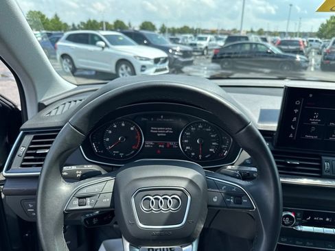 Used 2023 Audi Q5 2.0T Premium w/ Convenience Package AWD/4WD image 12