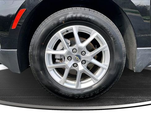 Used 2024 Chevrolet Equinox LT image 34