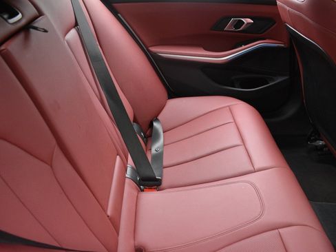 Used 2024 BMW 330i Sedan w/ Convenience Package image 30