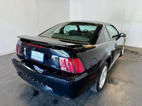 Used 2001 Ford Mustang GT RWD image 7