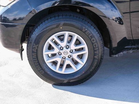 Used 2018 Nissan Frontier SV w/ Value Truck Package RWD image 10