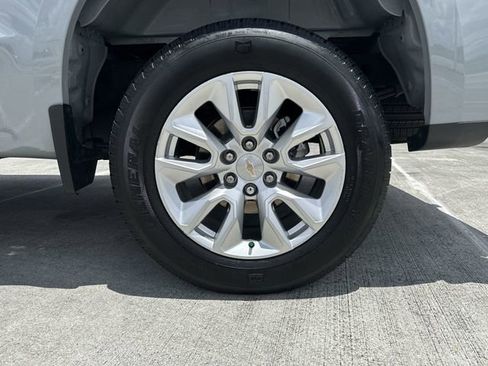 Used 2025 Chevrolet Silverado 1500 Custom RWD image 11