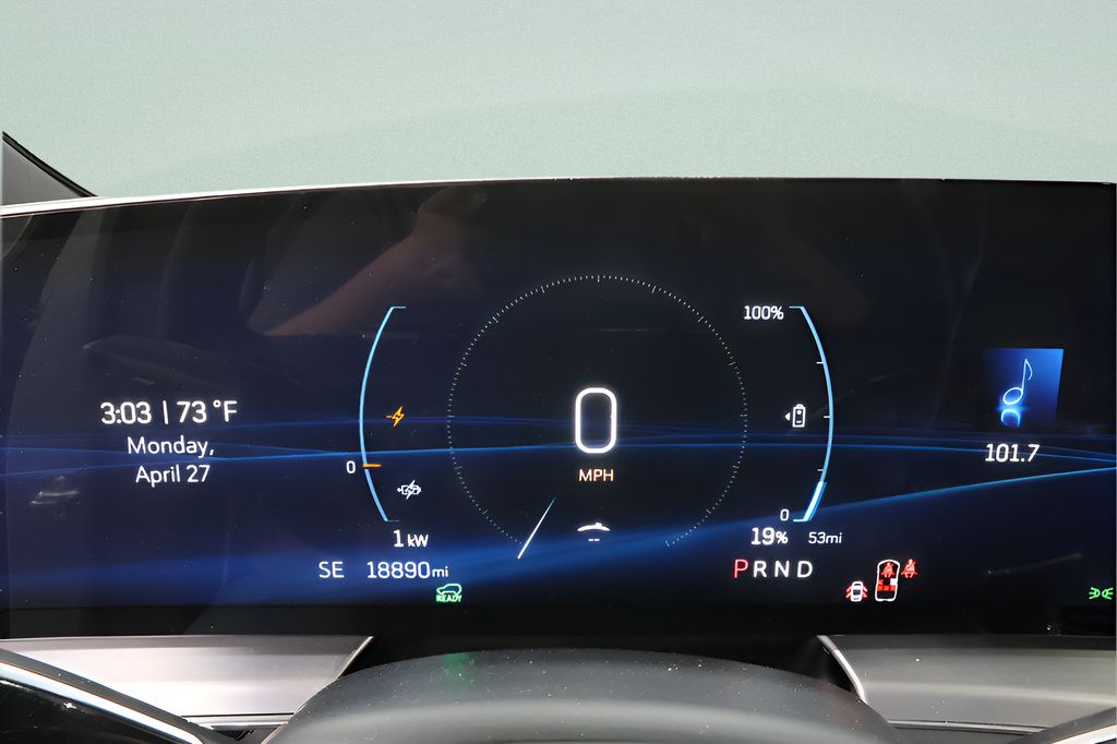 Used 2024 Cadillac Lyriq Sport AWD/4WD image 15