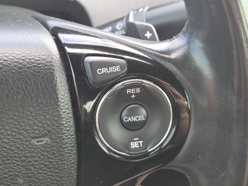 Used 2017 Honda Accord Sport image 5