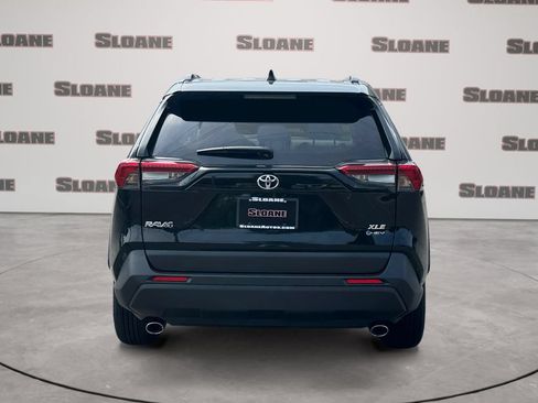 Used 2025 Toyota RAV4 XLE AWD/4WD image 4