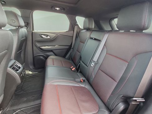 Used 2025 Chevrolet Blazer RS w/ LPO, Floor Liner Package FWD image 17