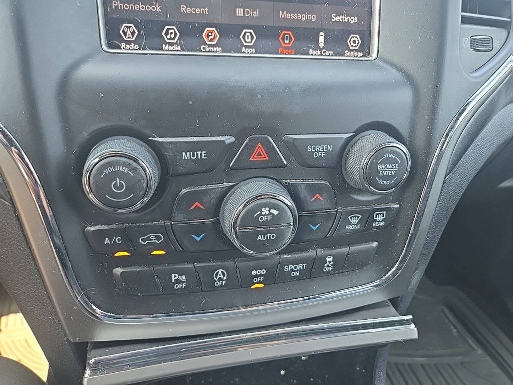 Used 2018 Jeep Grand Cherokee Laredo RWD image 14