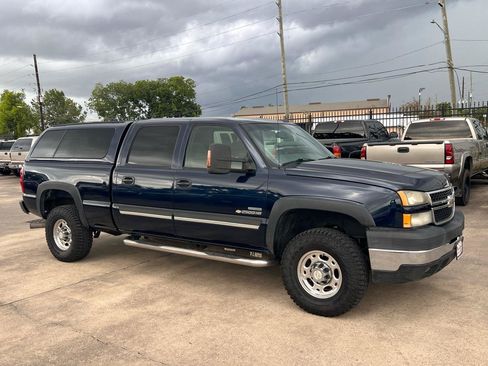 Used 2007 Chevrolet Silverado 2500 LT w/ Heavy-Duty Power Package RWD image 8