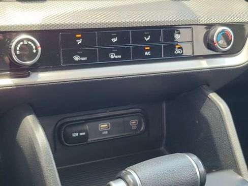 Used 2024 Kia Sportage LX FWD image 23
