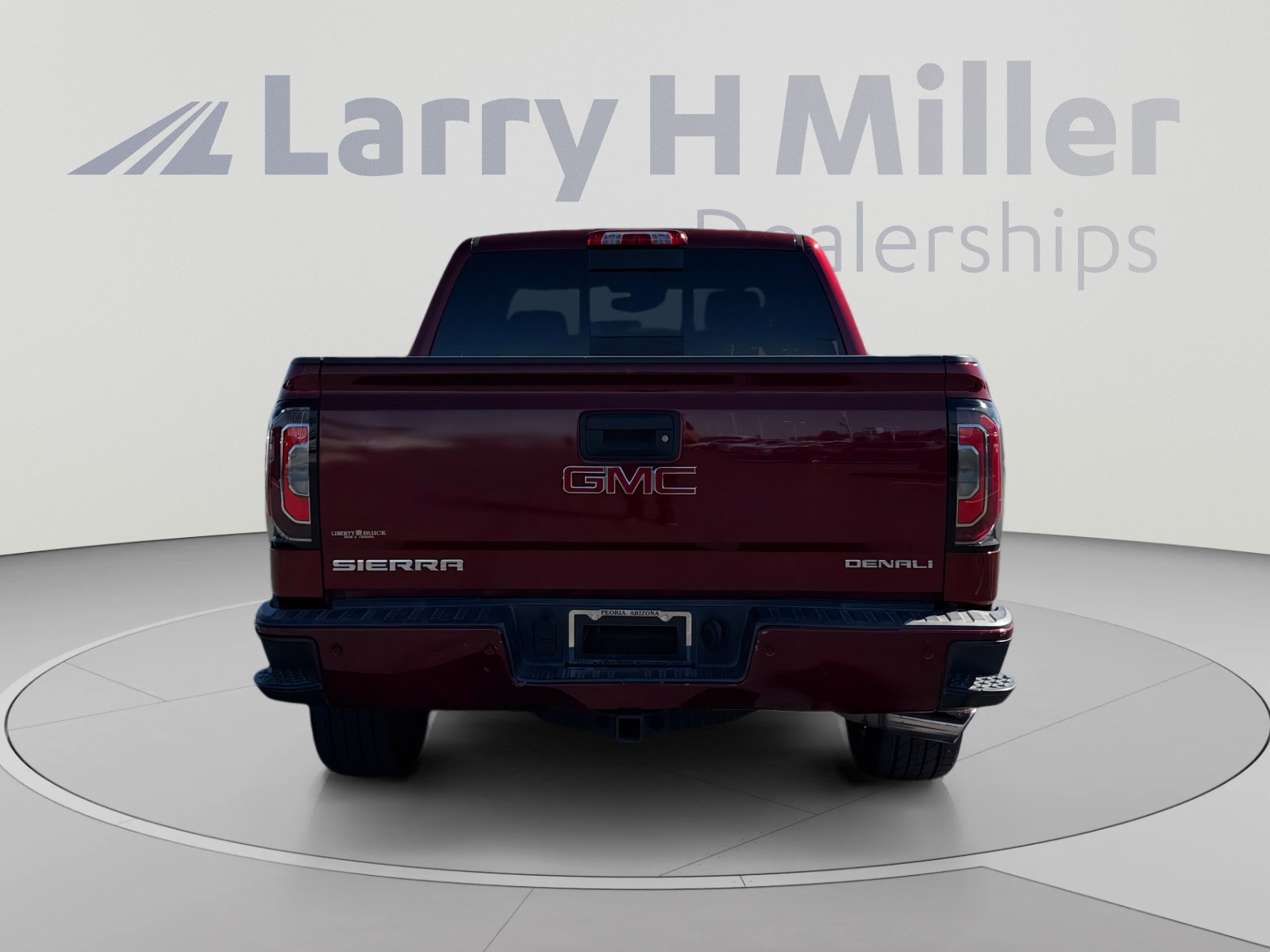 Used 2017 GMC Sierra 1500 Denali RWD image 4