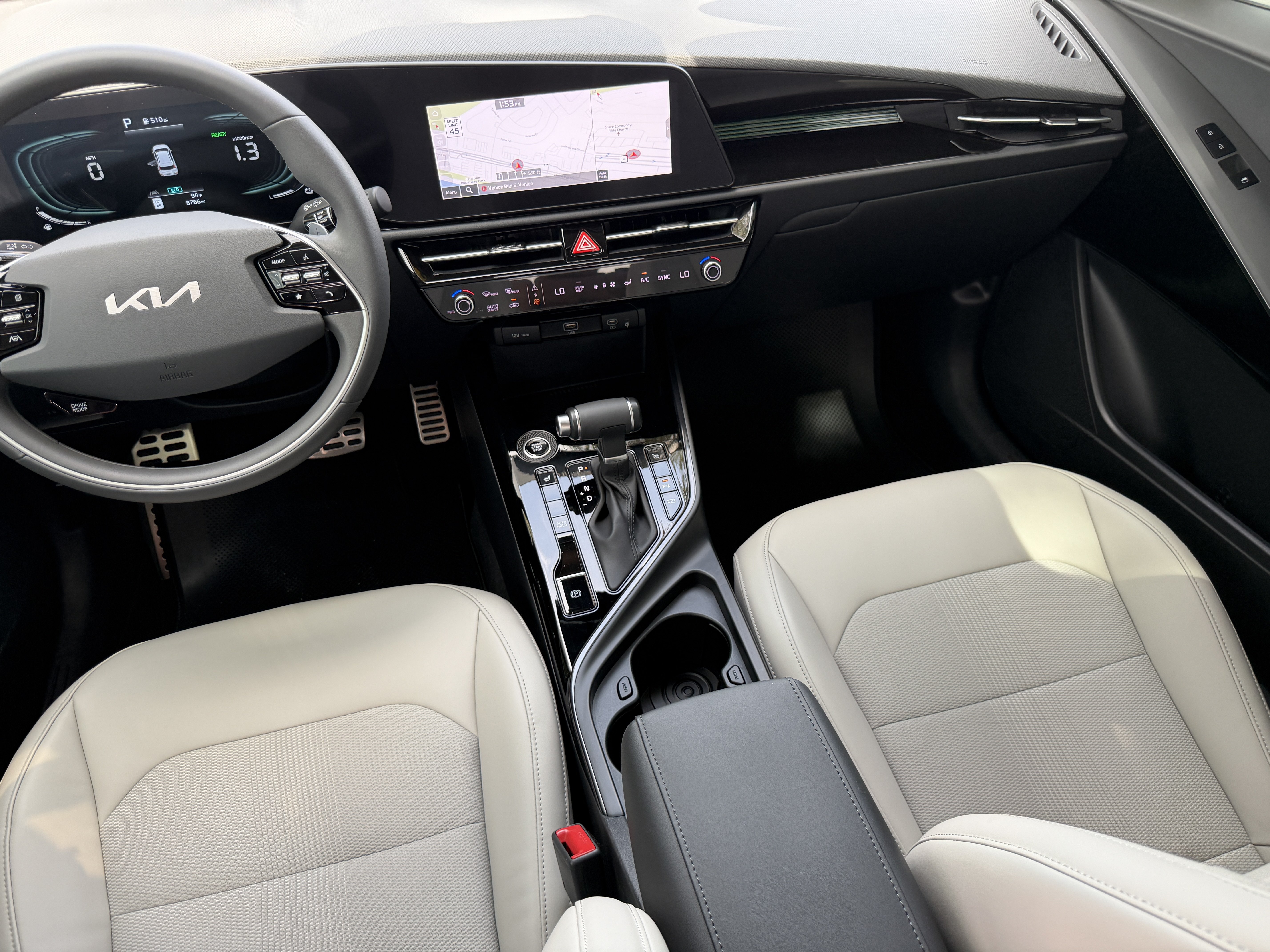 Certified 2024 Kia Niro EX Touring FWD image 13