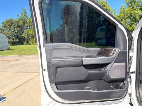 Used 2024 Ford F250 Lariat AWD/4WD image 8