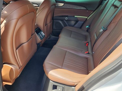 New 2024 Maserati Grecale GT image 7