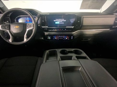 Used 2023 Chevrolet Silverado 1500 LT AWD/4WD image 15