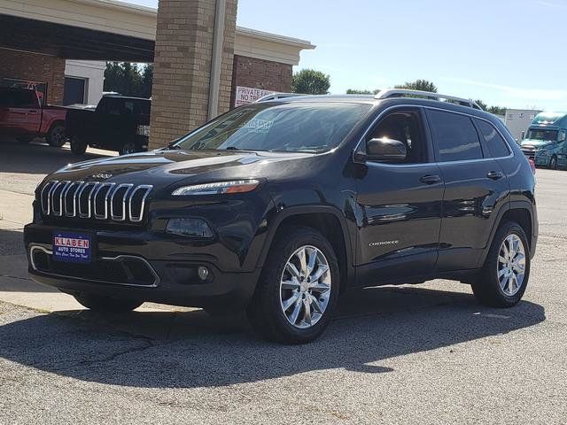 Used 2017 Jeep Cherokee Limited AWD/4WD image 1