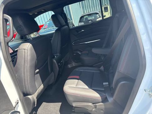 Used 2026 Chevrolet Traverse RS w/ LPO, Floor Liner Package AWD/4WD image 21