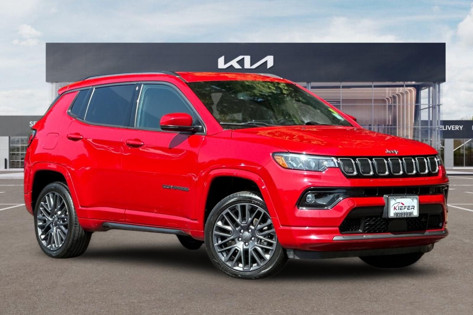 Used 2022 Jeep Compass Limited AWD/4WD image 2
