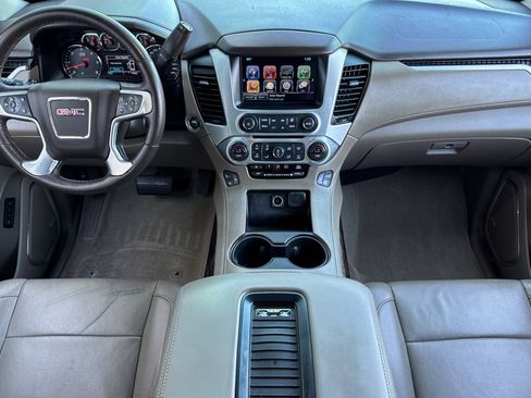 Used 2017 GMC Yukon SLT w/ Premium Edition image 13