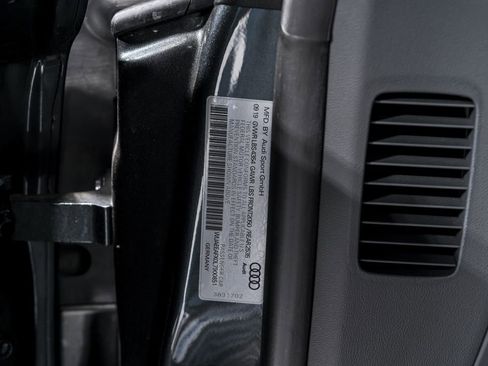 Used 2020 Audi R8 V10 image 11