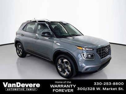 Used 2023 Hyundai Venue Limited w/ Cargo Package