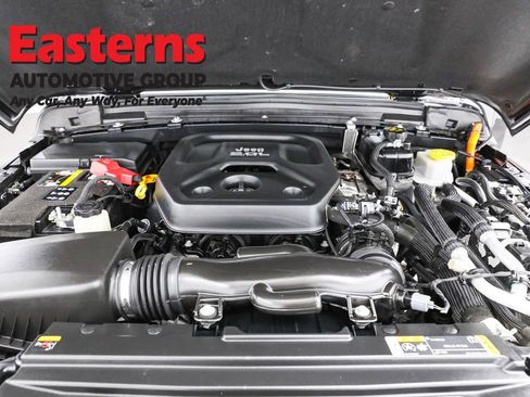 Used 2022 Jeep Wrangler Unlimited Sahara image 7