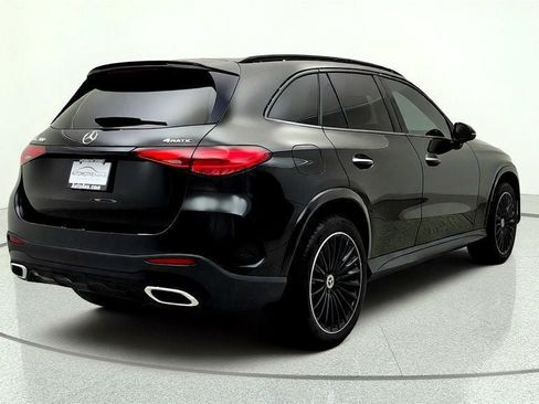 Used 2023 Mercedes-Benz GLC 300 4MATIC w/ AMG Line image 5