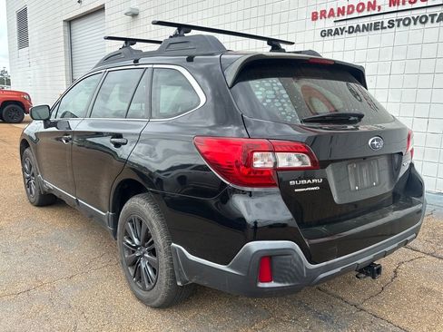 Used 2018 Subaru Outback 2.5i image 3