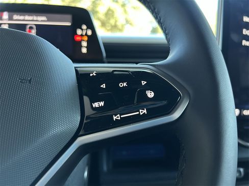 New 2025 Volkswagen ID. Buzz Pro S image 21