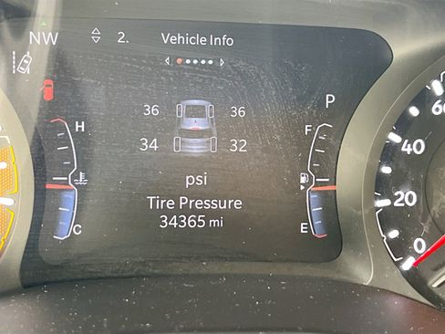 Used 2022 Jeep Compass Latitude w/ Convenience Group image 12