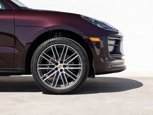 New 2026 Porsche Macan image 12