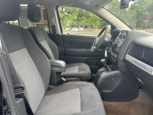 Used 2017 Jeep Compass Sport w/ Power Value Group FWD image 31