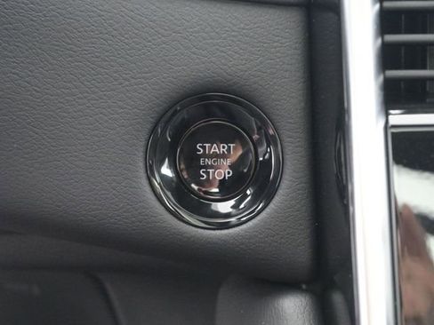 New 2026 Nissan Armada Platinum image 7