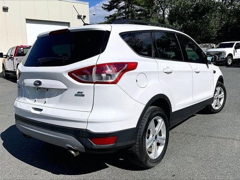 Used 2016 Ford Escape SE w/ Equipment Group 201A AWD/4WD image 4