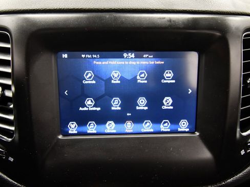 Used 2018 Jeep Compass Latitude w/ Popular Equipment Group AWD/4WD image 23