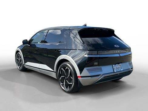 Used 2024 Hyundai Ioniq 5 Limited image 3