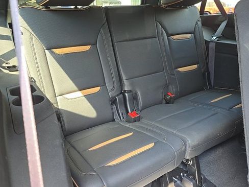 Used 2023 GMC Yukon AT4 AWD/4WD image 6