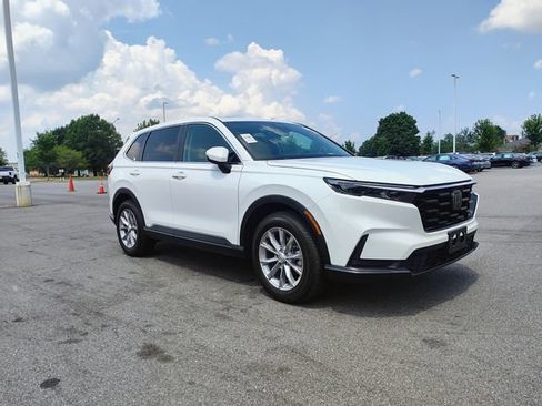 Used 2023 Honda CR-V EX image 3