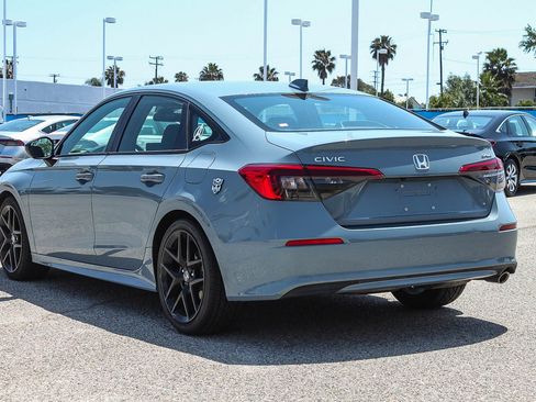 Used 2023 Honda Civic Sport image 7