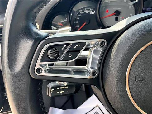 Used 2018 Porsche 911 Carrera S RWD image 20