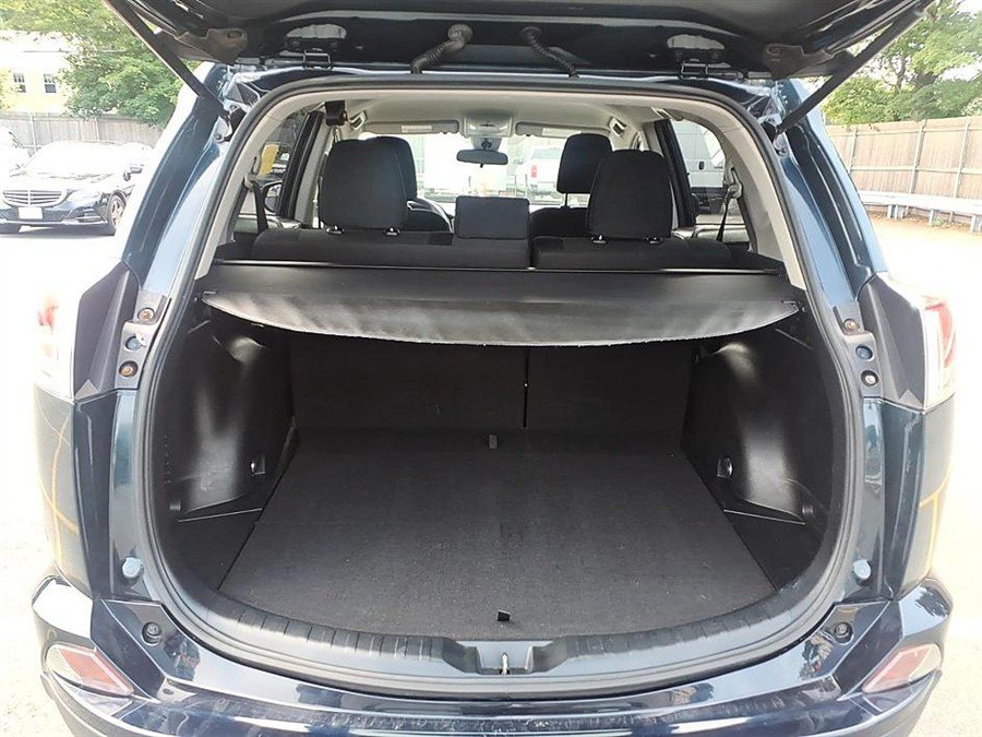 Used 2018 Toyota RAV4 LE w/ All Weather Liner Package AWD/4WD image 10