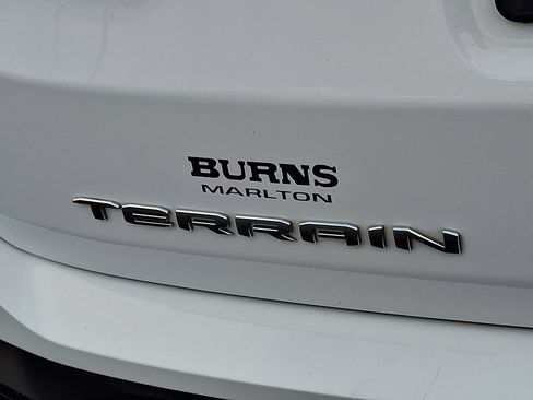 Certified 2022 GMC Terrain SLE w/ Driver Convenience Package image 31