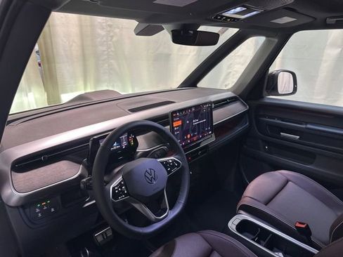 New 2025 Volkswagen ID. Buzz Pro S image 14