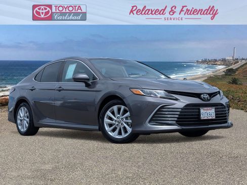 Used 2024 Toyota Camry LE image 1