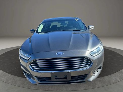Used 2015 Ford Fusion SE w/ Equipment Group 201A AWD/4WD image 2