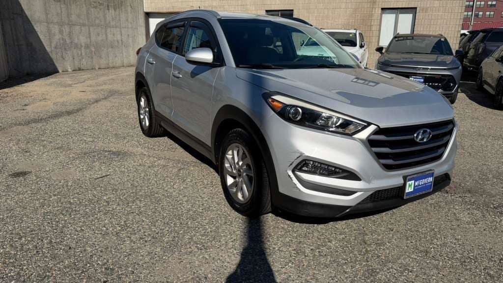 Used 2017 Hyundai Tucson SE w/ SE Popular Package 02 AWD/4WD image 9