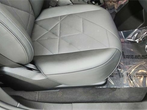 Used 2024 BMW iX xDrive50 w/ Sport Package image 23