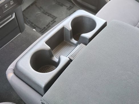 Used 2022 Nissan Titan SV RWD image 24
