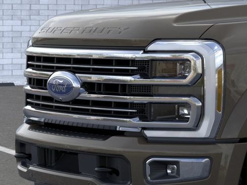 New 2026 Ford F450 Platinum w/ Platinum Plus Package AWD/4WD image 17